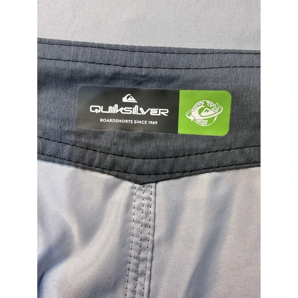 Quiksilver Mens Board Shorts Size 30 Black Geometric Sunset Gradient Swim Trunks